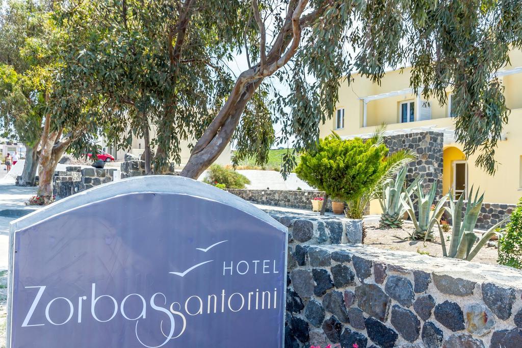 Zorbas Hotel Santorini Pyrgos Kallistis ภายนอก รูปภาพ