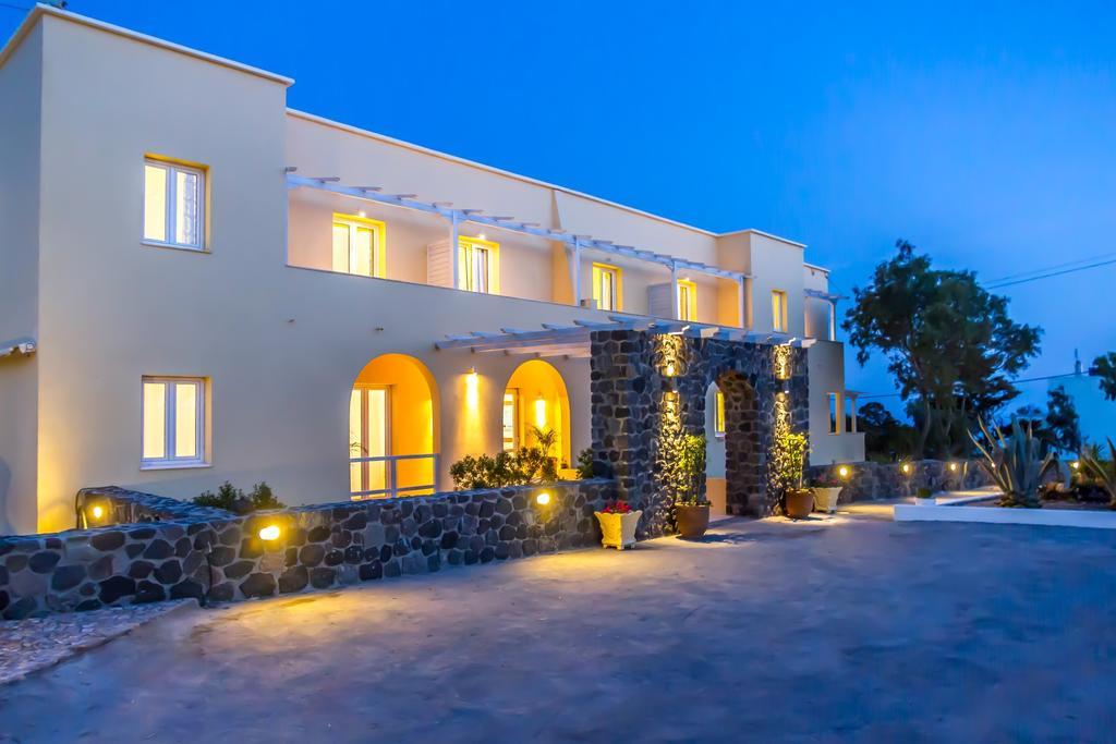 Zorbas Hotel Santorini Pyrgos Kallistis ภายนอก รูปภาพ
