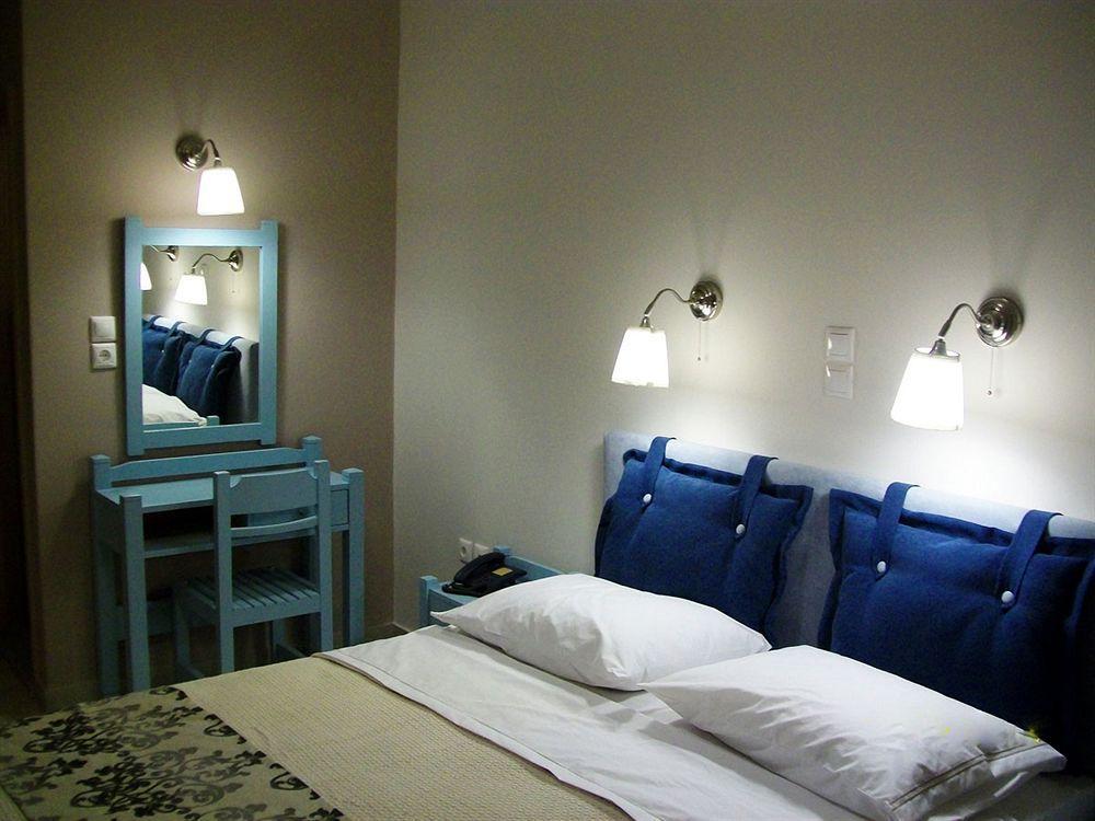 Zorbas Hotel Santorini Pyrgos Kallistis ภายนอก รูปภาพ