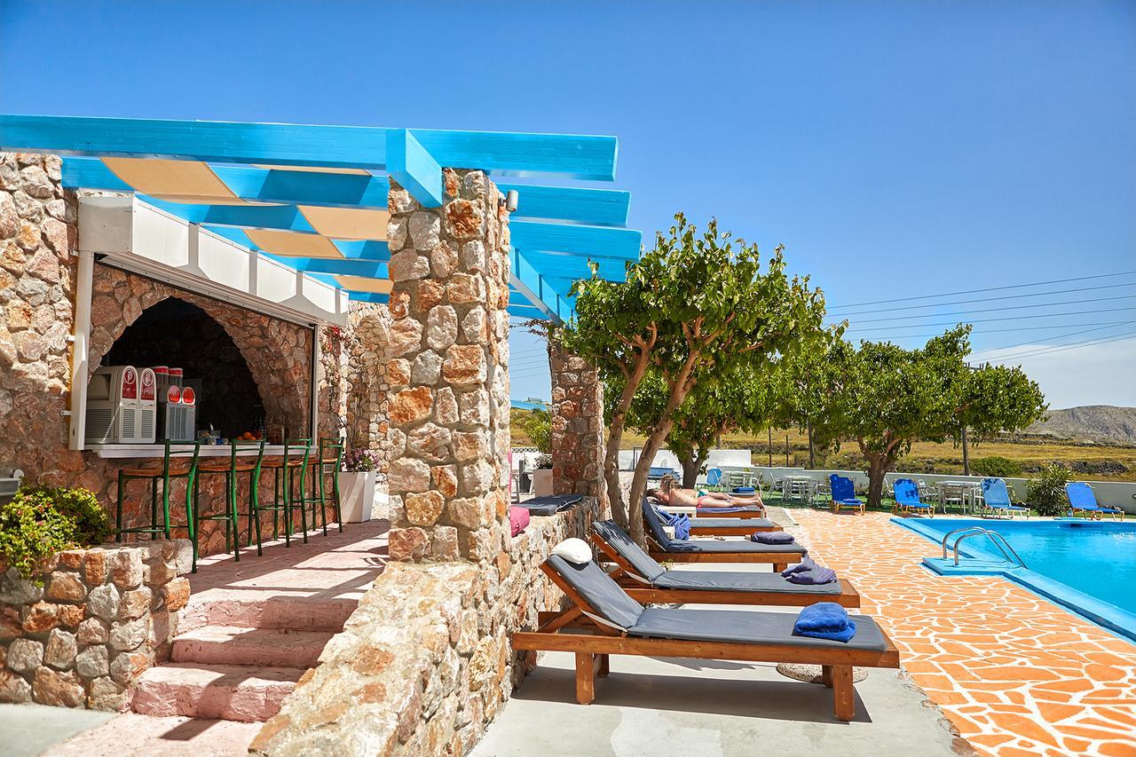 Zorbas Hotel Santorini Pyrgos Kallistis ภายนอก รูปภาพ