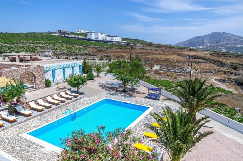 Zorbas Hotel Santorini Pyrgos Kallistis ภายนอก รูปภาพ