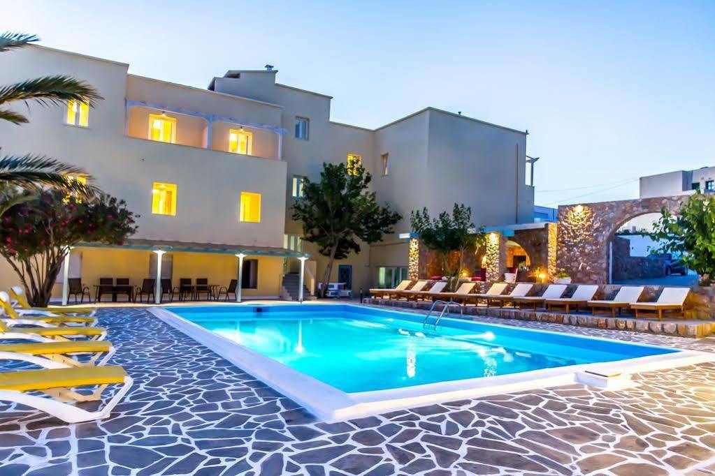 Zorbas Hotel Santorini Pyrgos Kallistis ภายนอก รูปภาพ