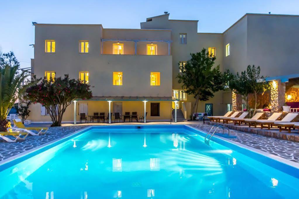 Zorbas Hotel Santorini Pyrgos Kallistis ภายนอก รูปภาพ